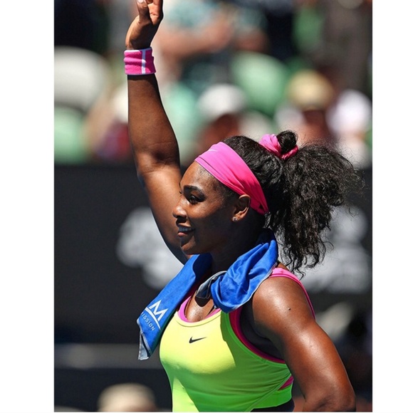 3 for $13 Mission Enduracool Techknit Cooling Towel - Picture 3 of 5